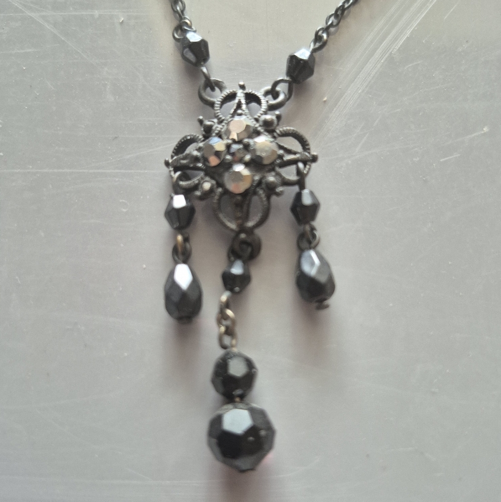VINTAGE Late 90s Elegant Black Sparkly Beaded Necklace personal collection - Picture 2 of 7